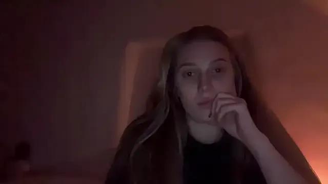 Ella-82 — Fuck The giant dildo