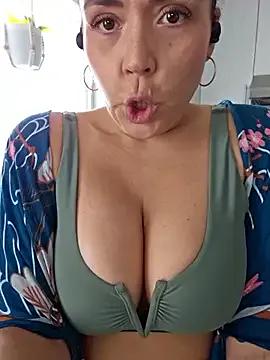 Freechat Ellie-L-Elizabeth on StripChat