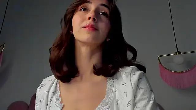 ElsaYoung — sensual dancing near the mirror