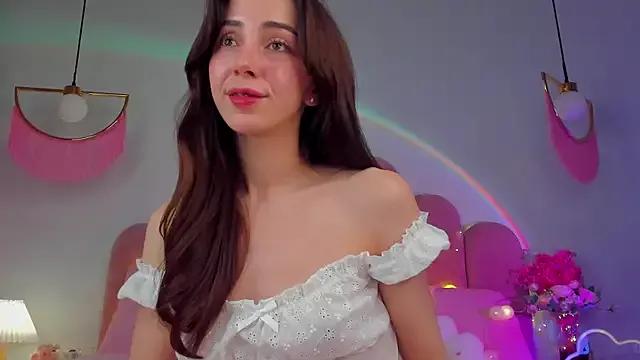 ElsaYoung on StripChat