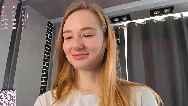 ElvinaRose on StripChat