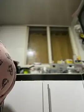 Emiily_lee on StripChat