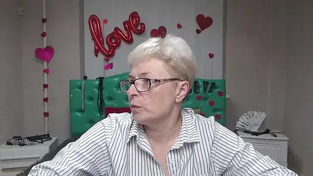 EmiliaGree on StripChat