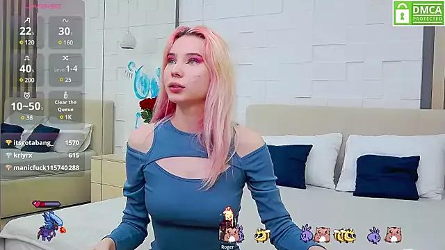 Freechat Emma_plux on StripChat