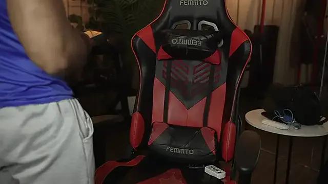 Freechat ERIC_HARRISON on StripChat