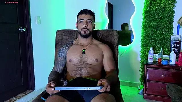 Freechat ERIC_HARRISON on StripChat