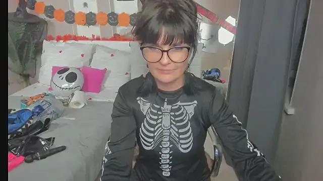 EricaAndPenelopa on StripChat