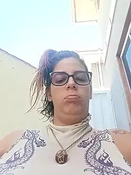 Escarlate4you_ on StripChat