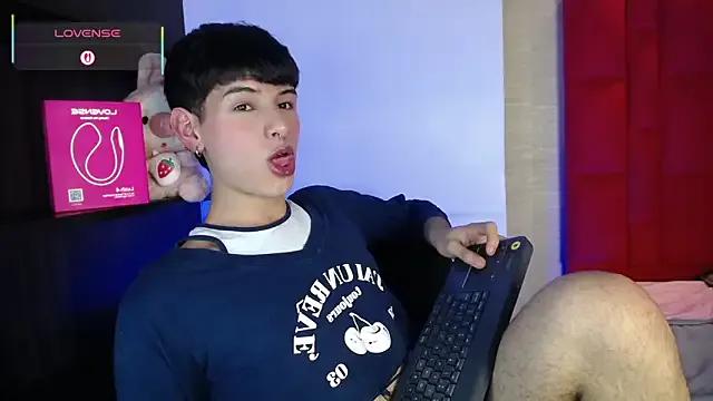 Ezra_Storm on StripChat