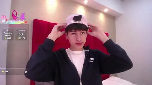 Ezra_Storm on StripChat