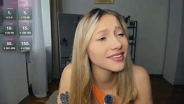 FaaBinaa on StripChat