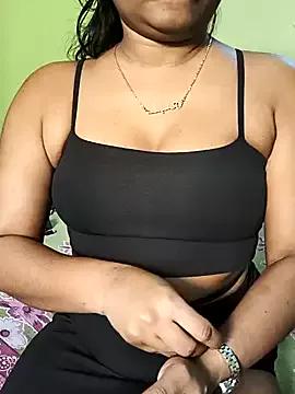 FANTASY_QUEEN_07 on StripChat