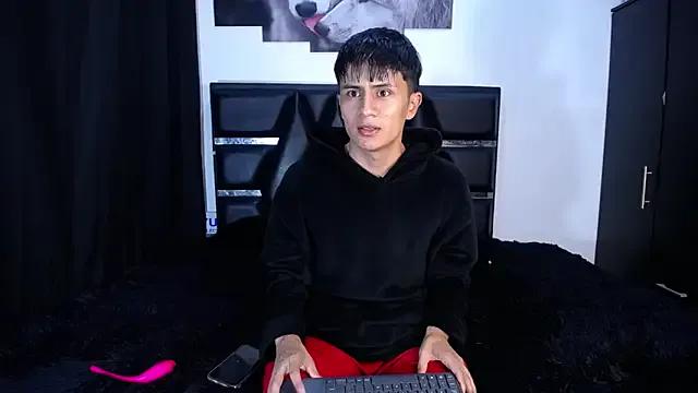 Fernandoo_Oficial on StripChat