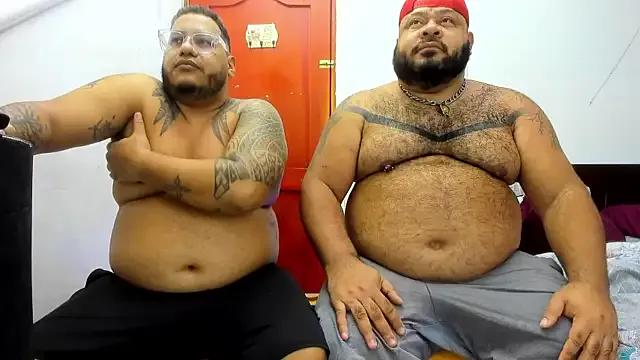 FetishBearsBig on StripChat