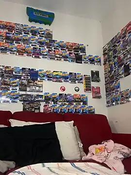 StripChat FreakyDreama is Freechat FreakyDreama — turn my titttie into a face