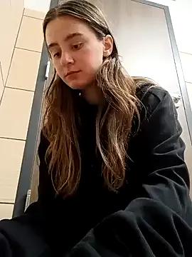 freakylittlebitch69 on StripChat