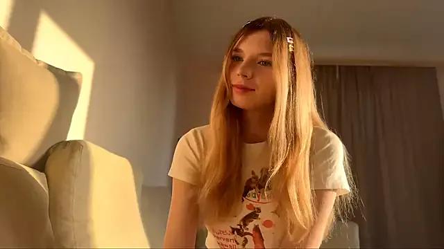 Freechat FruityXo on StripChat