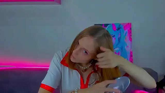 Gina_lovelyy on StripChat