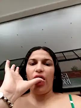 Freechat girl_milk1 on StripChat