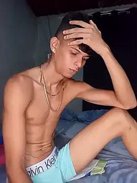 Freechat God_Eros_23cm on StripChat