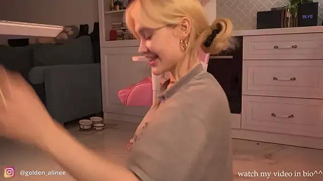 Golden_Aline on StripChat