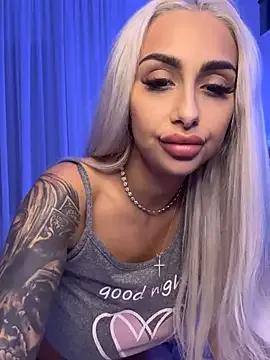 Private GoldenAmber on StripChat