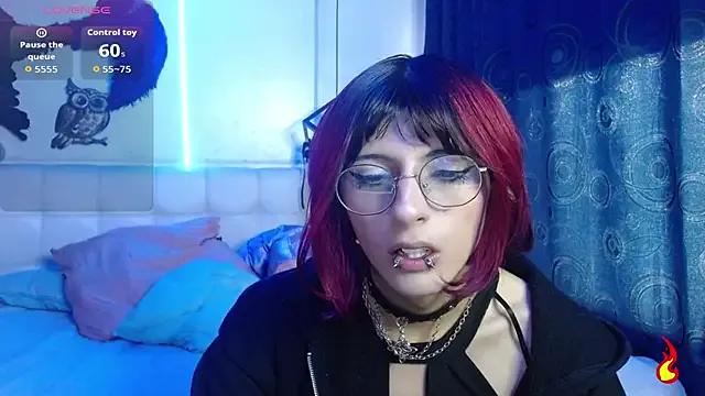 goth_minerva on StripChat