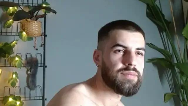HairyRobxxx on StripChat
