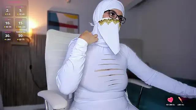 Hannaa_Dolly on StripChat