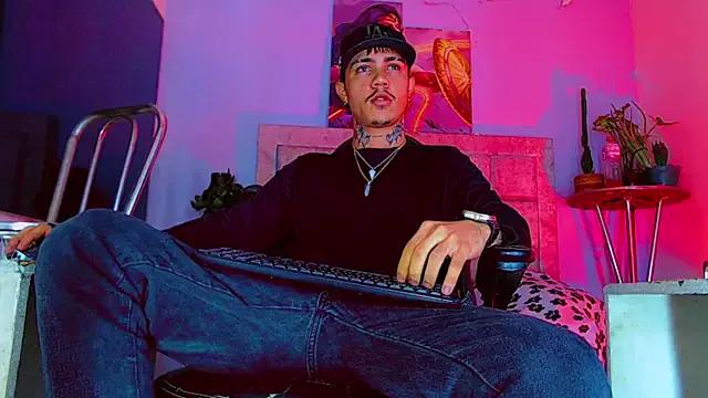 HannibalLester on StripChat