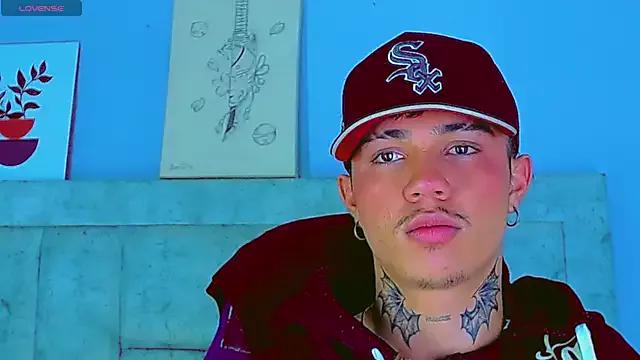 HannibalLester on StripChat