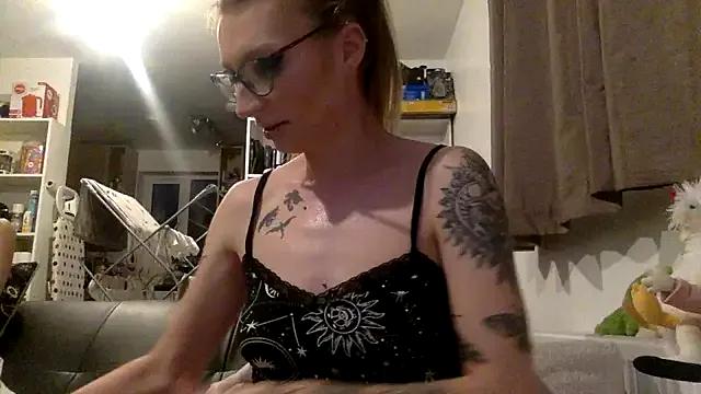 harleyblair on StripChat