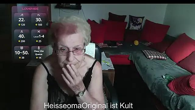 Freechat HeisseomaOriginal on StripChat