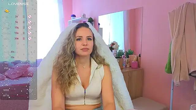 Private Hloya_Mei on StripChat