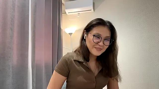 HoneyKitsu — Get up and spin around