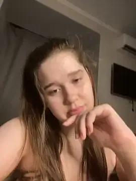 Freechat HornyGirlH on StripChat