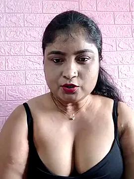 hornyriyanka on StripChat