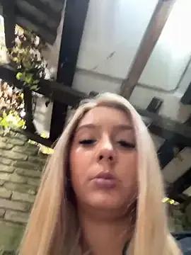 hotamanda01 on StripChat