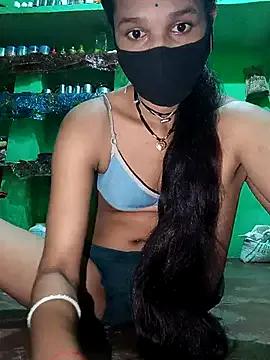 Hoty_girl_143 on StripChat