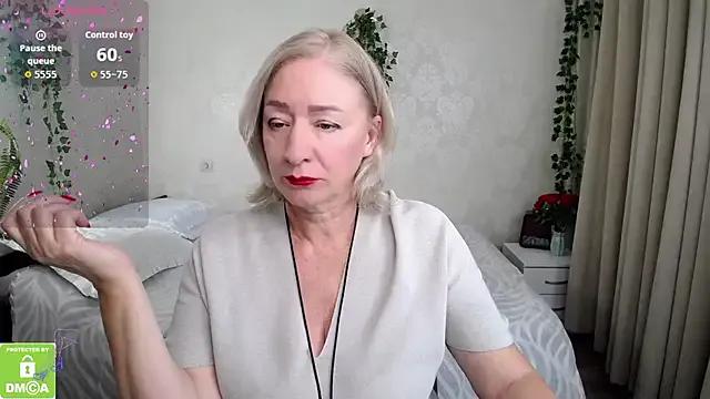 hunters_woman on StripChat