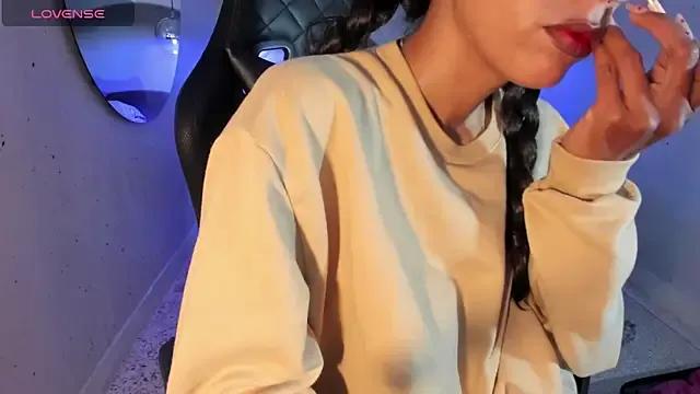 IamNayuta on StripChat