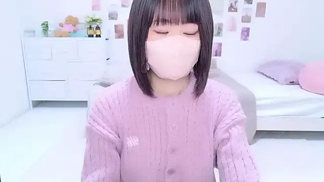 Im_Yu-na on StripChat