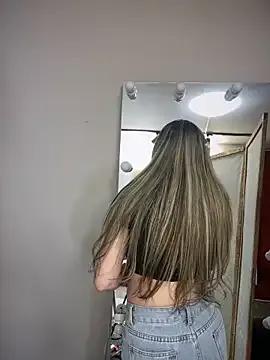 imlindapink on StripChat