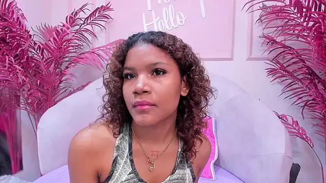 Freechat Isabellsmmith on StripChat