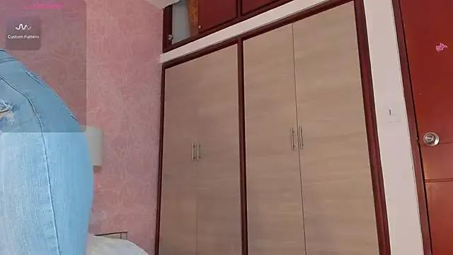 Freechat Jenna1_ on StripChat