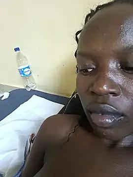 Juicylittle_slute on StripChat