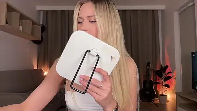 Freechat Julia_RL on StripChat