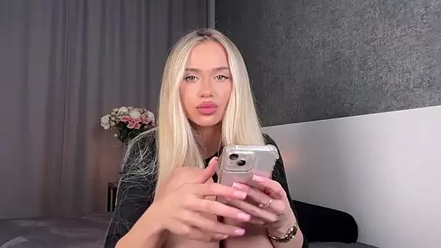 Freechat Julia_RL on StripChat