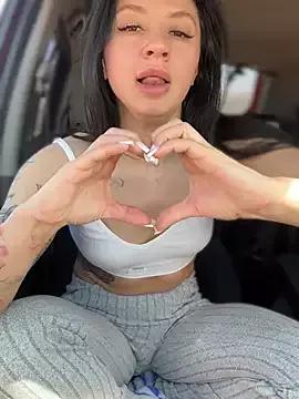 JulliaVegas on StripChat