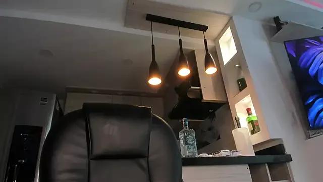 Freechat karly_angeel on StripChat